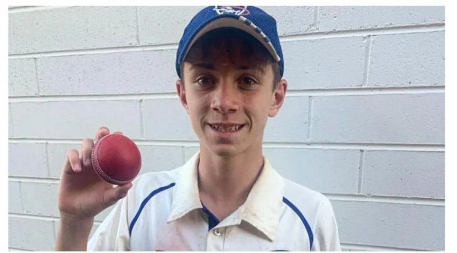 17-vjeçari vdes në Melbourne pasi u godit nga topi i kriketit