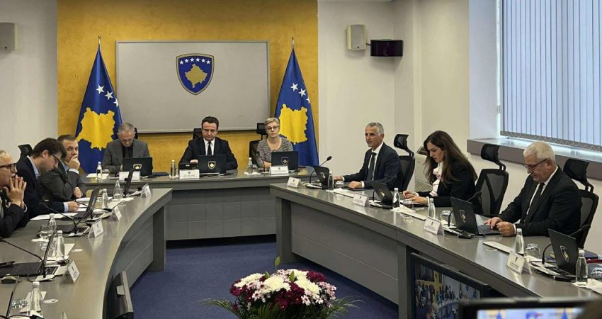 Kurti: Nga nëntori shtesat për fëmijë do të rriten për 50 për qind