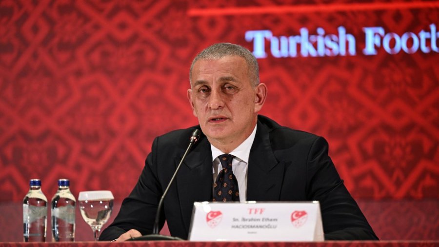 Federata Turke e Futbollit pezullon 149 arbitra për përfshirje të dyshuar në skandalin e basteve