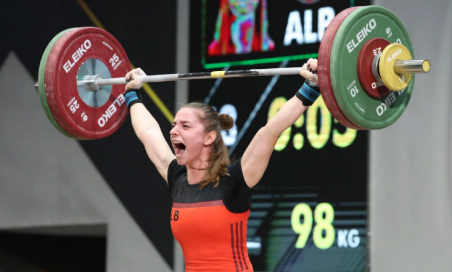 Peshëngritje/ Enkileda Carja shkëlqen dhe i dhuron Shqipërisë 3 medalje të arta europiane