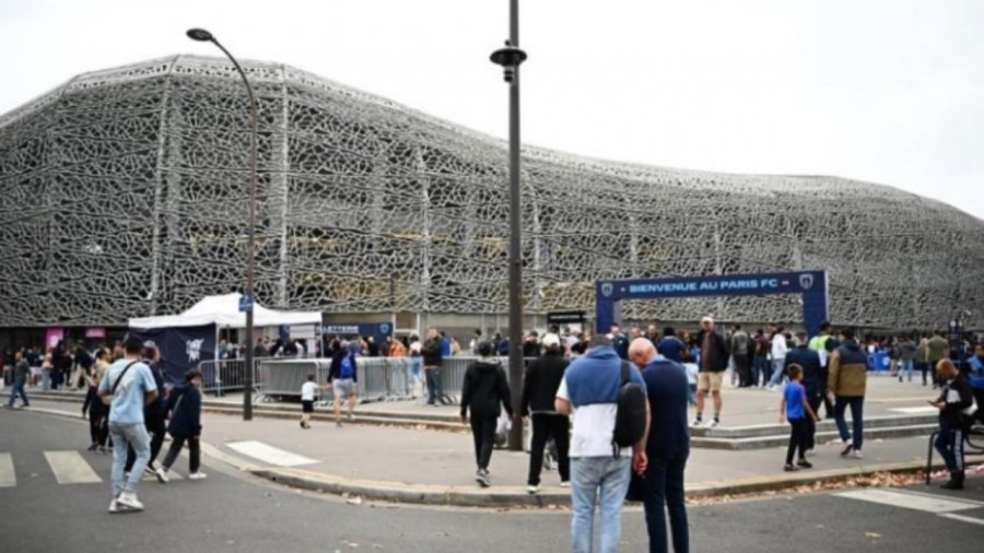Pasi vodhën Muzeun Luvrit, shkuan në stadium/ Ja si u arrestuan 5 të dyshuarit në ndeshjen Paris-Lion