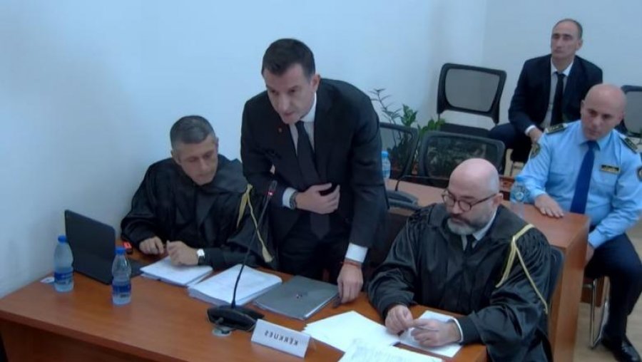 ‘Anuloni vendimin për pezullimin e dekretit të zgjedhjeve’/ Gjykata Kushtetuese tërhiqet për vendim