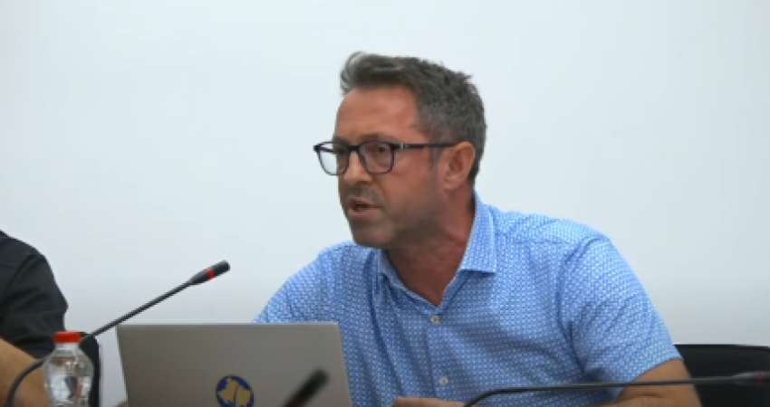 Krasniqi sulmon gjykatësin shqiptar: E ka emrin gati si kryetari i Listës Serbe, edhe me vendime dul qashtu
