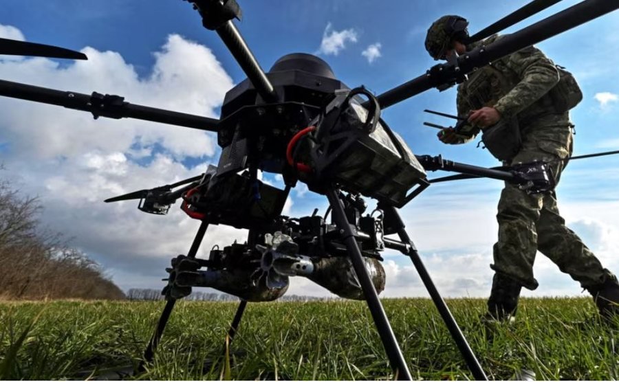 Ish-koloneli amerikan: Dronët me IA do ta revolucionarizojnë luftën në Ukrainë