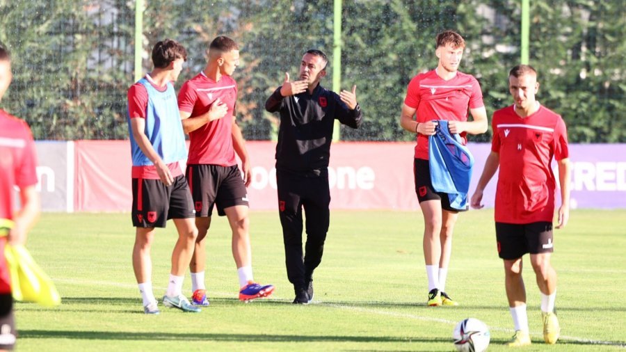 Turneu triangolar U-19/ Kombëtarja nis grumbullimin, trajneri Ahmataj fton 20 lojtarë