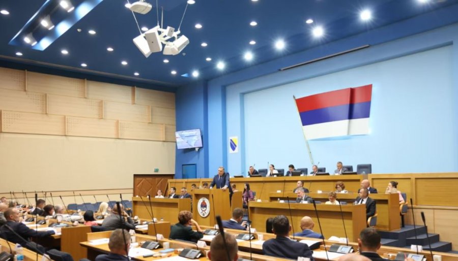 Mblidhet Kuvendi i Republikës Sërpska, propozim jokushtetues për presidentin dhe qeverinë e re 
