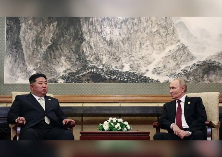 FOTO/ Koreano-veriorët largojnë çdo gjurmë të ADN-së së Kim Jong Un nga salla e takimit me Putin