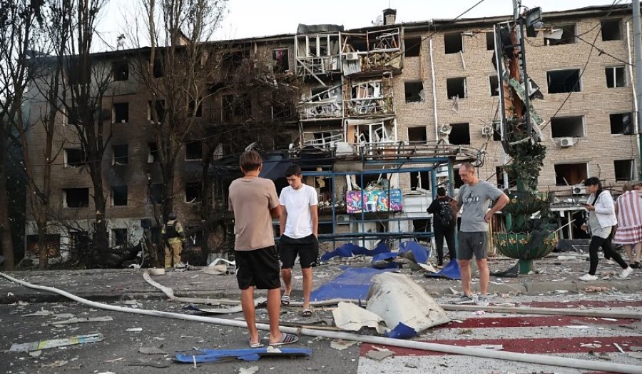 Rusia lëshon mbi 500 dronë dhe raketa drejt Ukrainës në një sulm masiv gjatë natës