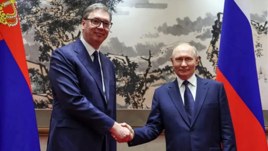Pekini mbledh liderët mes përçarjes me Perëndimin, analiza nga BBC: Pse Vuçiç dhe Fico zgjodhën të merrnin pjesë