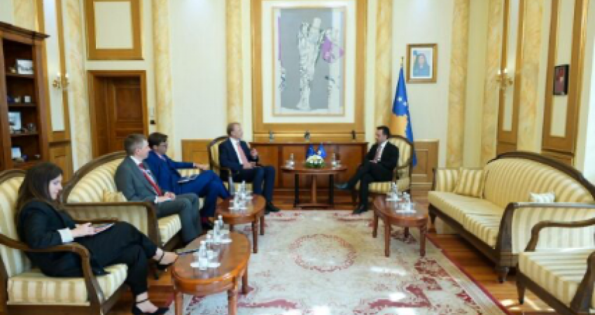 Orav i shkon në zyrë, Basha kërkon që BE t’ia heq masat Kosovës