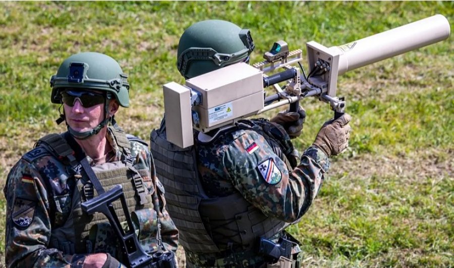 Drone spiune ruse mbi Gjermani: Pse Bundeswehr nuk mund t'i rrëzojë