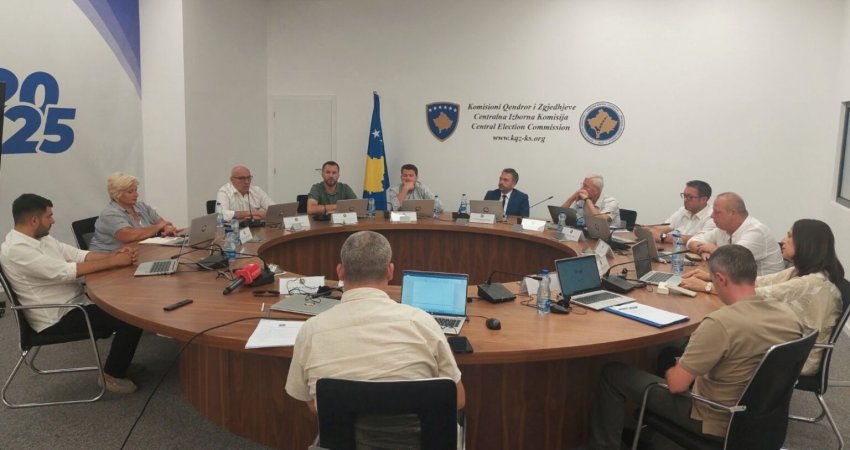 KQZ-ja certifikon listën me mbi 2 milionë votues për zgjedhjet e 12 tetorit