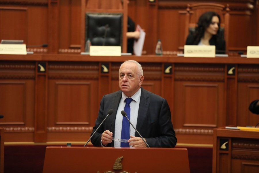 'Heshtja shtetërore po vret pacientët', Shehu denoncon: Mjekët realizojnë transplantin e parë të palcës, qeveria zero kontribut