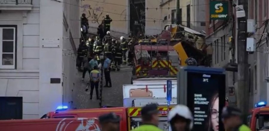 Aksidenti me 16 viktima pas përmbysjes së tramvajit në Lisbonë, kabllo e çelikut që lidh dy vagonët apo frenat ishin shkaku? Sot pritet raporti paraprak