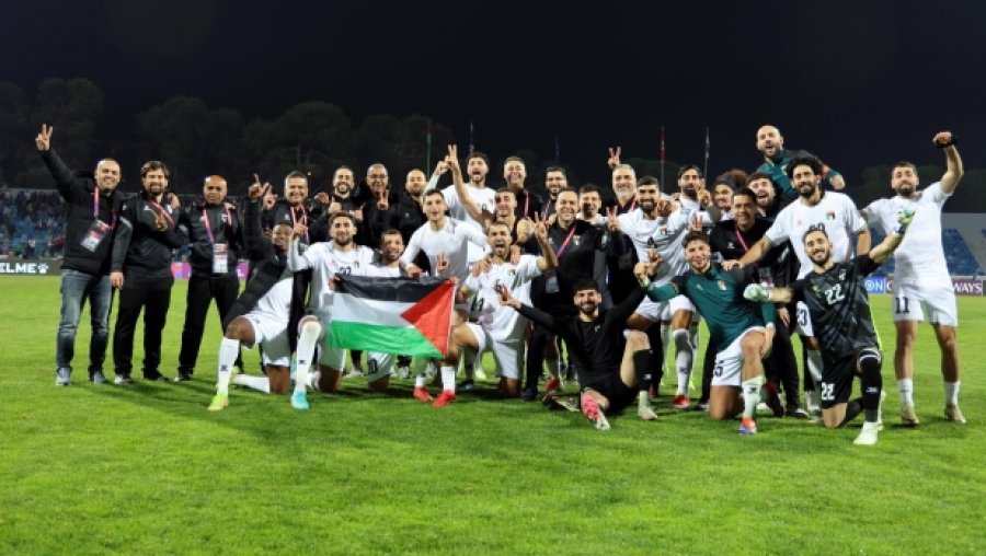 Mes luftës dhe futbollit, mesazhi i dhimbshëm i trajnerit të Palestinës: S’i m’u vra ndihmësi