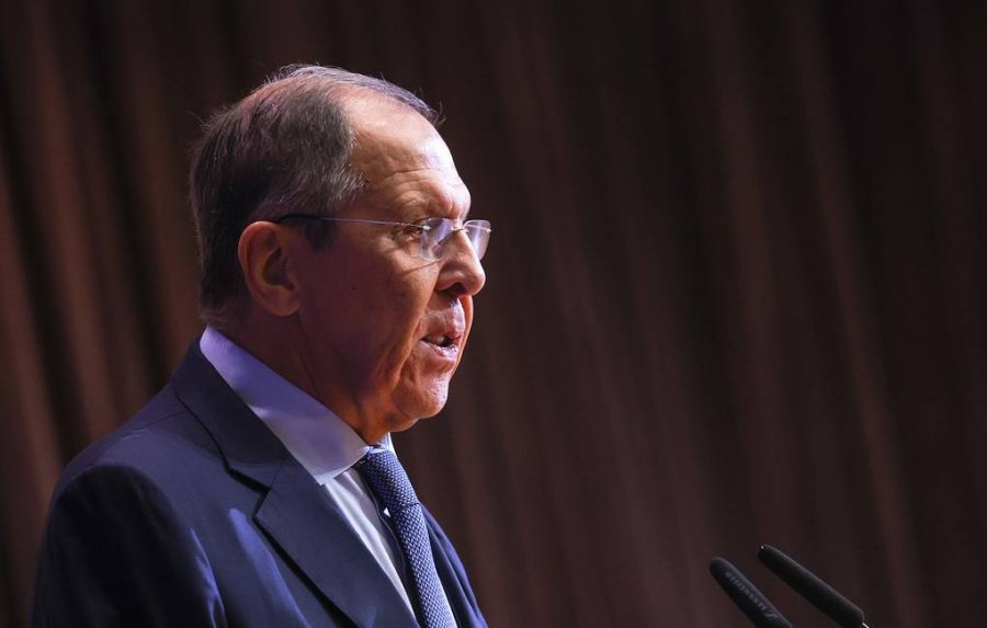Kryediplomati: Rusia, e gatshme të angazhohet në dialog ndershmërisht me të gjithë, pa ndërtuar një ‘Mur Berlini’