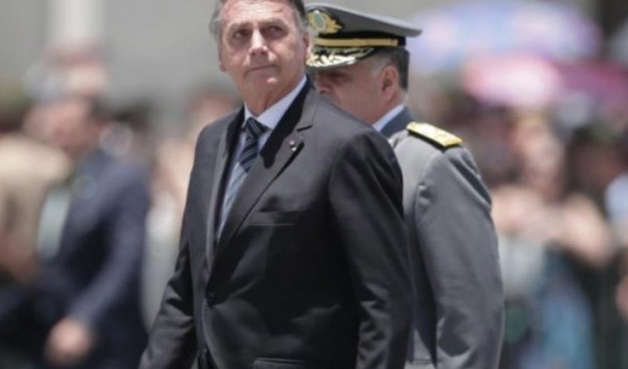 Lutje para gjykatës për Bolsonaro/ Brazil, qytetarët mbështesin ish presidentin e akuzuar për grusht shteti