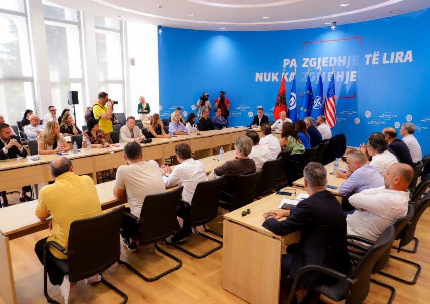 Përfundon mbledhja e Kryesisë së PD/ Vendimarrje për mos njohjen e zgjedhjeve, betejë në parlament dhe protesta