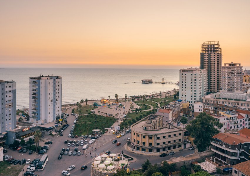 Varfëria në qytetet e mëdha të vendit, dyfishi i mesatare së BE-së! Në Shqipëri, 41.8% e popullsisë urbane është e rrezikuar 