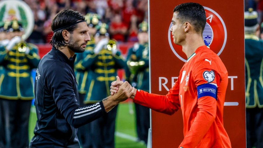 VIDEO/ Ronaldo i bën premtimin Szoboszlai-t 16 vite pas takimit të parë