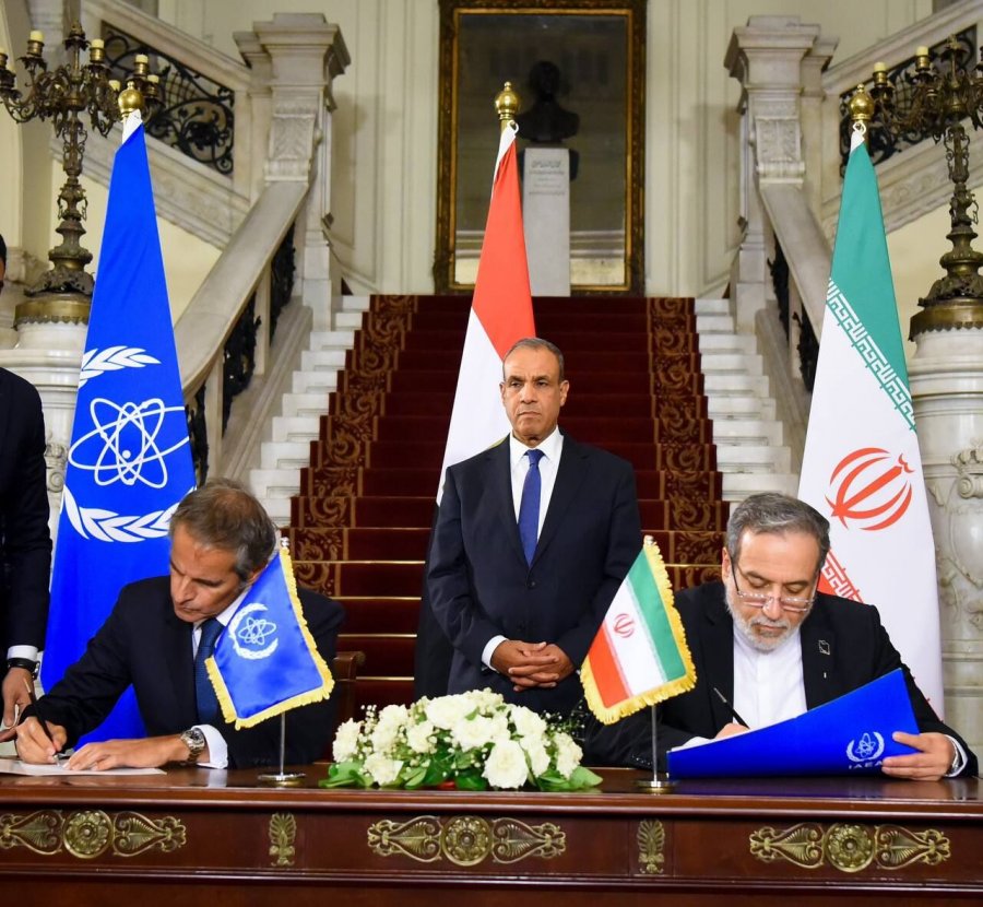 Programi bërthamor/ Marrëveshja për zbatimin e masave mbrojtëse, Irani dhe IAEA firmosin në Egjipt