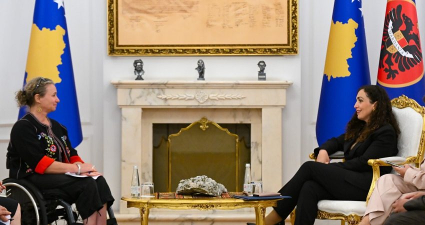 Osmani takohet me menaxheren e re të Bankës Botërore për Kosovë, mbështeti zhvillimin e qëndrueshëm ekonomik