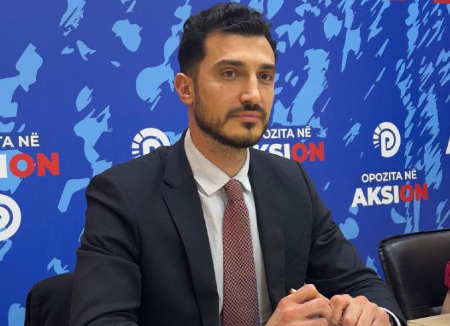 Manipulimi Algoritmik ose pasqyra e thyer e realitetit dixhital