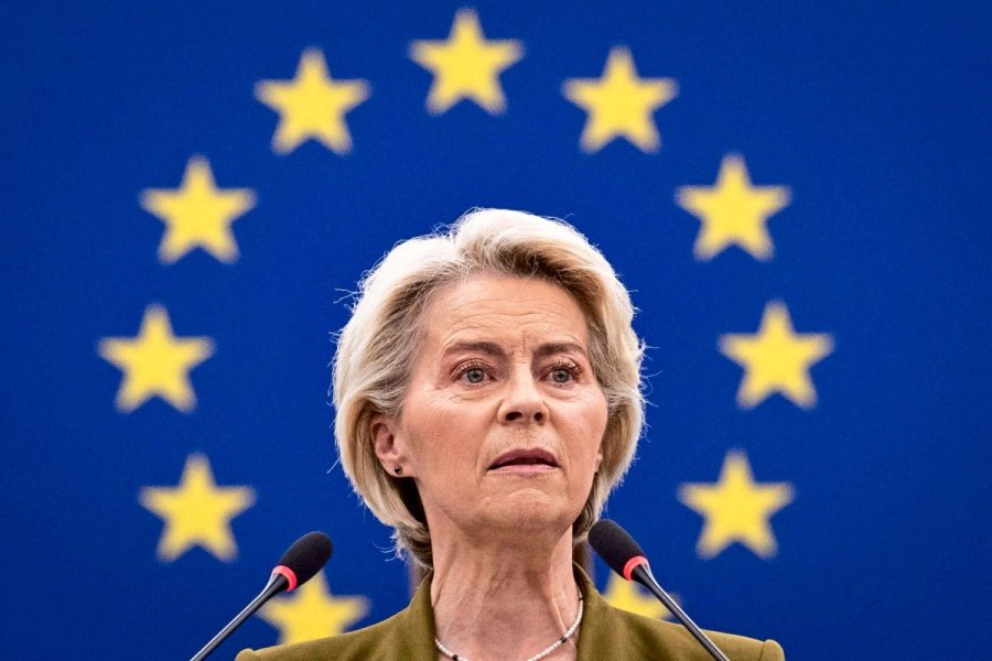 Kritikat ndaj Presidentes së KE-së, paraqiten dy mocione mosbesimi kundër von der Leyen