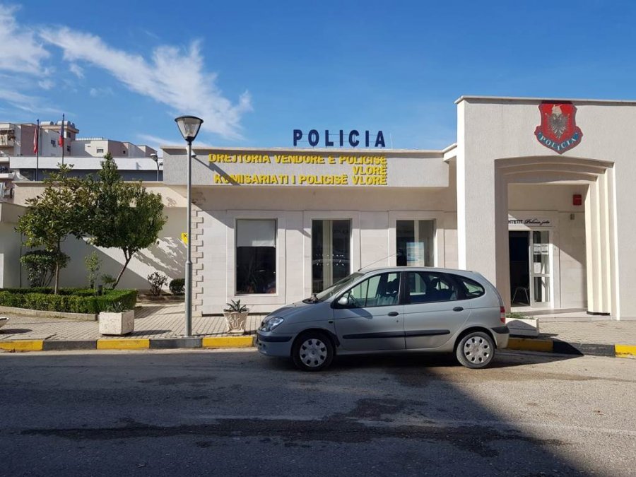 EMRI/ Inspektori i Policisë Kufitare në Vlorë kapet duke favorizuar trafikantët e drogës, arrestohet për 'shpërdorim detyre'