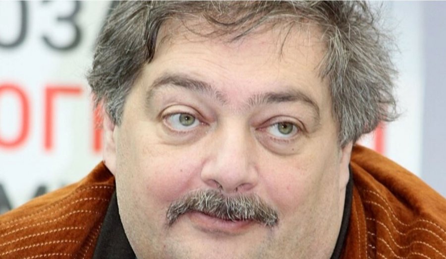 Autoritetet ruse përfshijnë shkrimtarin Dmitry Bykov në listën e “terroristëve dhe ekstremistëve”