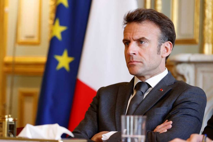 Më shumë se 100 ligjvënës francezë kërkojnë shkarkimin e Presidentit Macron