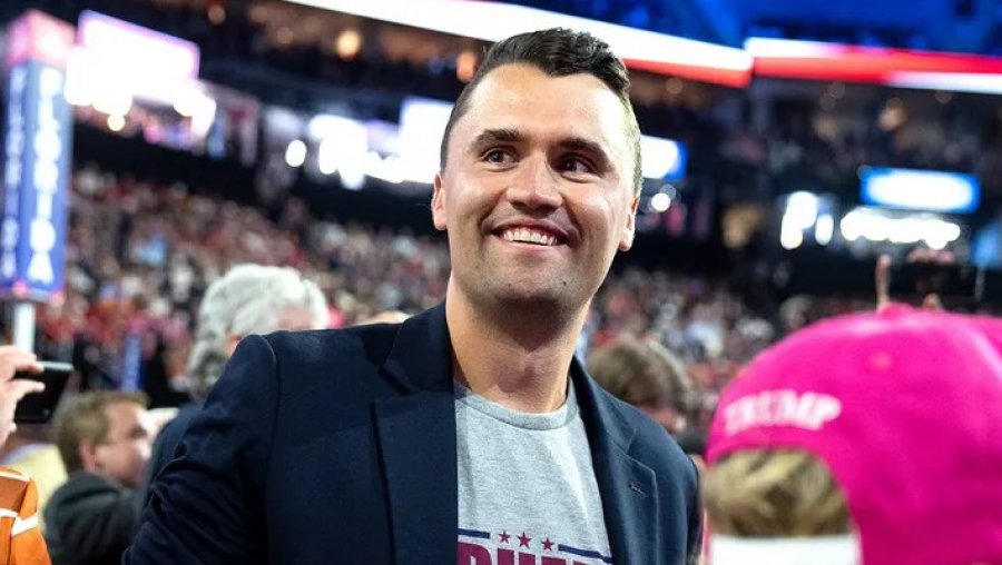 Departamenti i Shtetit: Do heqim vizat për të huajt që glorifikojnë dhunën pas vrasjes së Charlie Kirk