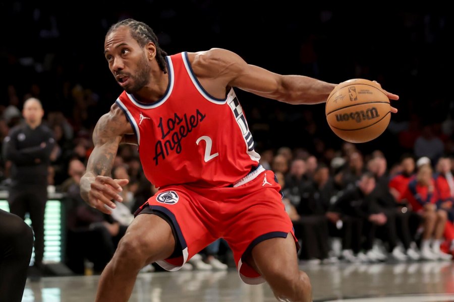 Skandal te Clippers, Kawhi Leonard dyshohet për pagesa të fshehta jashtë rregullores së NBA-së