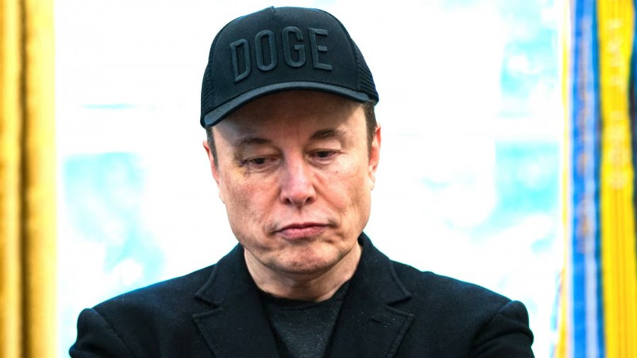 Elon Musk bën një postim enigmatik mbi sherrin në Shtëpinë e Bardhë