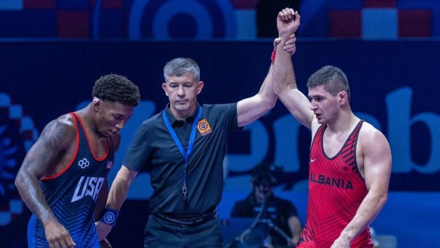 Chermen Valiev siguron finalen në Botërorin e mundjes në peshën deri 74 kg