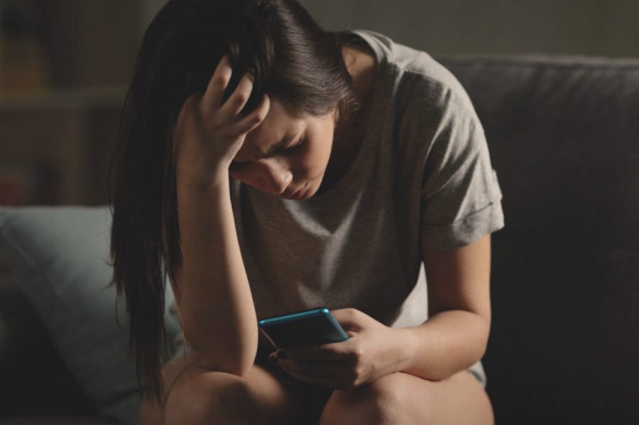 E rëndë në Itali/ Përdhunuan 12-vjeçaren dhe më pas shpërndanë videon në WhatsApp, nën hetim dy të rinj për abuzim seksual