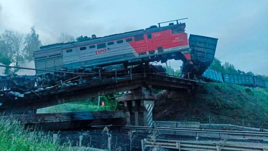 Shpërthime dhe dy trena të nxjerra jashtë shinave në Rusi, humbin jetën 3 persona. Ukraina merr përgjegjësinë