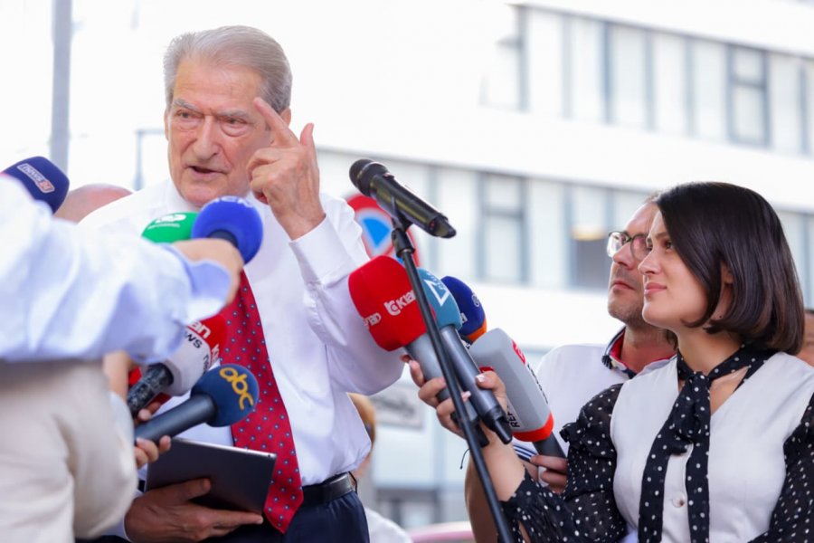 Berisha: Këta janë të gjithë të emëruarit e Edi Ramës, ai do përzgjedhë atë që i garanton që të mos e prekë atë dhe Olsin  