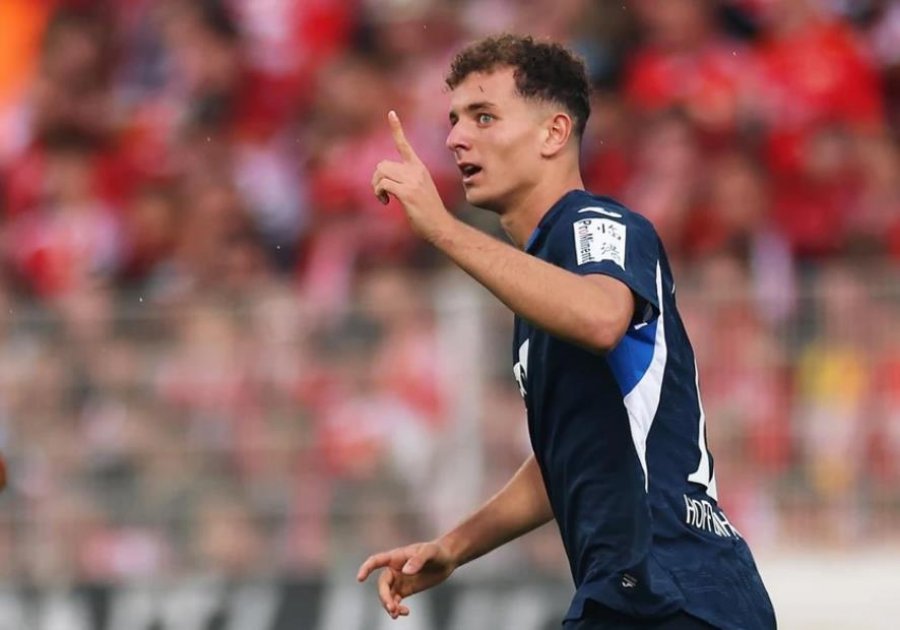 Shkëlqeu me dy gola, Fisnik Asllani përzgjidhet në formacionin e javës të Bundesligës
