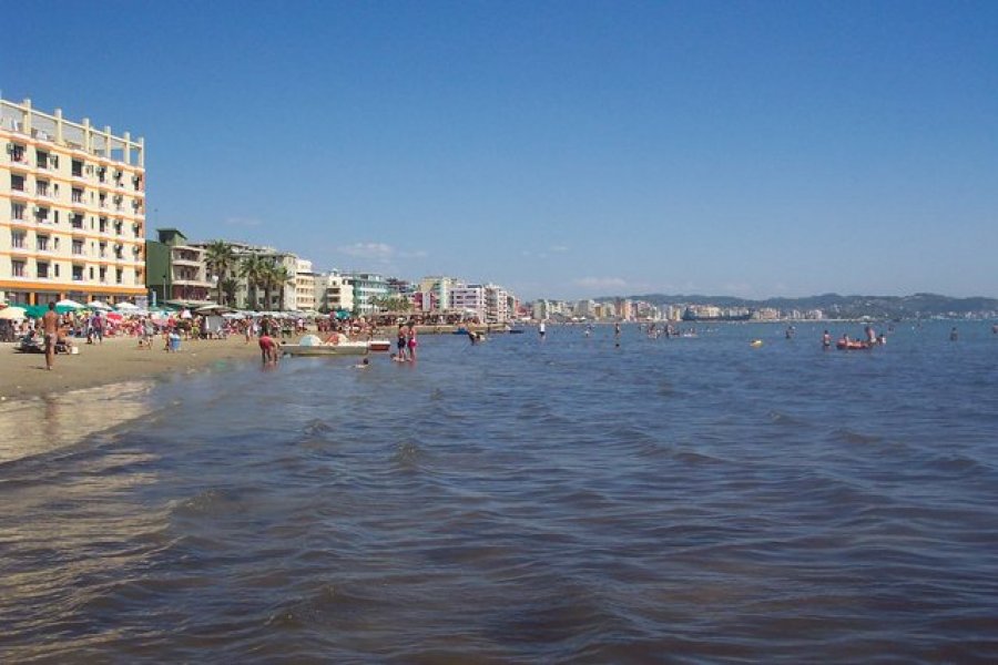 PAMJE TË RËNDA/ Turisti denoncon ngjarjen barbare në Durrës: Policët më përcollën, me thoshin nuk flet kush gjuhë të huaja këtu