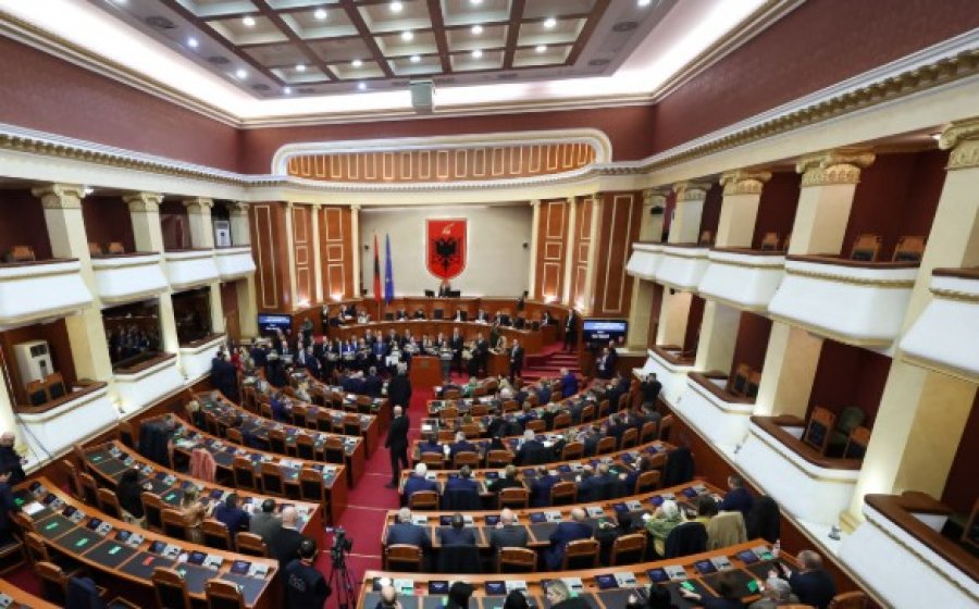 Sot në orën 17:00 zhvillohet seanca e dytë parlamentare, në fokus zgjedhja e drejtuesve të komisioneve