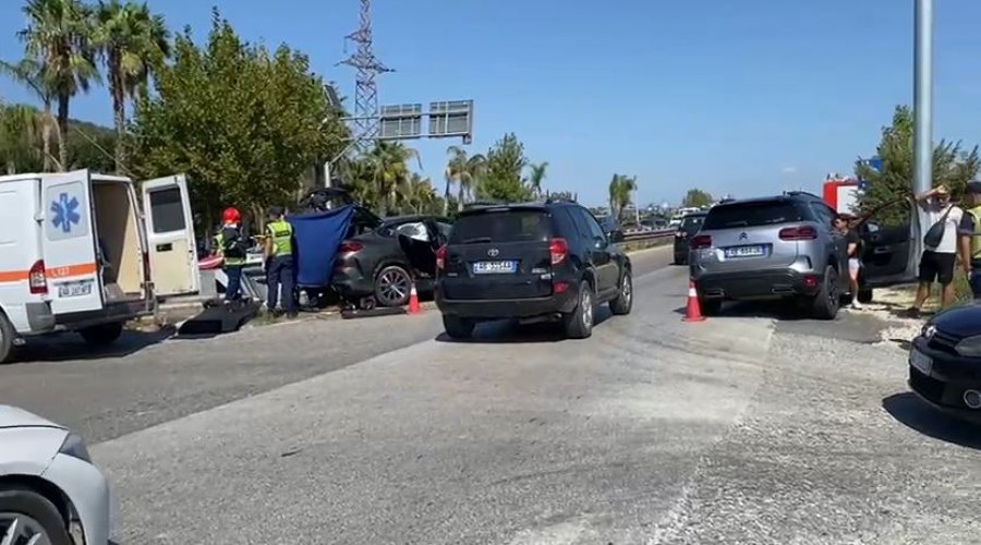 Aksident me vdekje në autostradën Fier- Lushnje, përplasen dy automjete! Humb jetën një nga të plagosurit 