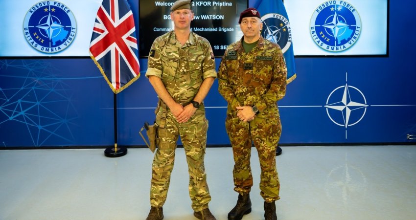 Barduani pret në takim komandantin britanik, diskutojnë sigurinë në Kosovë dhe rajon