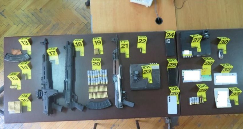 Sekuestrohen armë zjarri dhe një veturë në Prizren, dy persona në kërkim