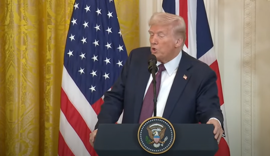 Fluksi i migrantëve në Britani/ Trump-Starmer: Përdor ushtrinë, duhet të bësh gjithçka për të ndaluar anijet!