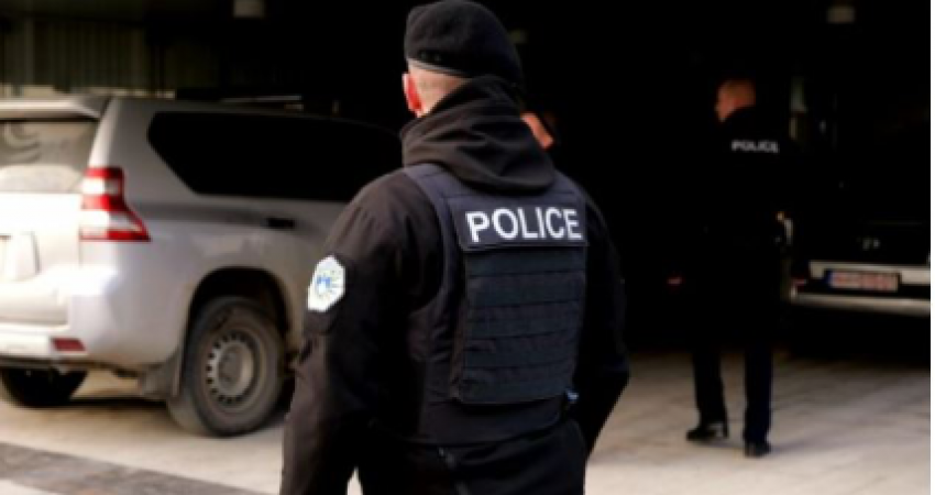Rikthehen në punë policët që u pretendua që u suspenduan veç pse bënë shaka me Dimal Bashën