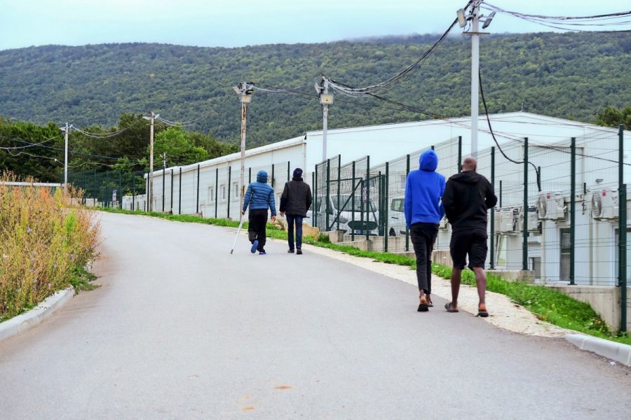 Kufiri i jashtëm i BE-së/ Bosnja, e zënë midis policisë kufitare dhe mafies