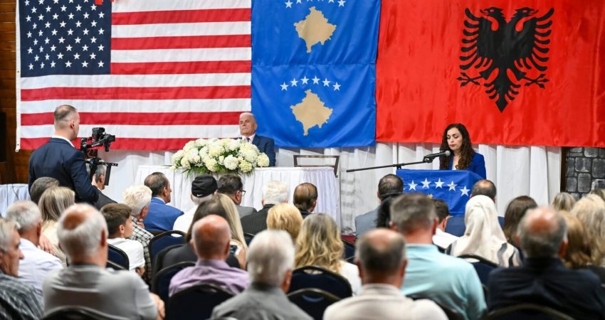 Osmani e nis vizitën në ShBA në takim me mërgatën