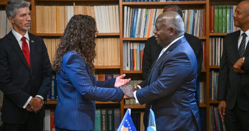Presidentja Osmani takon kryeministrin e Bahamas, diskutohen marrëdhëniet bilaterale