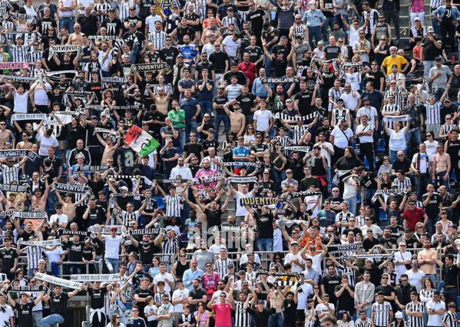 Tifozët në mbështetje të Juventusit, shiten të gjitha biletat për ndeshjen me Atalantën